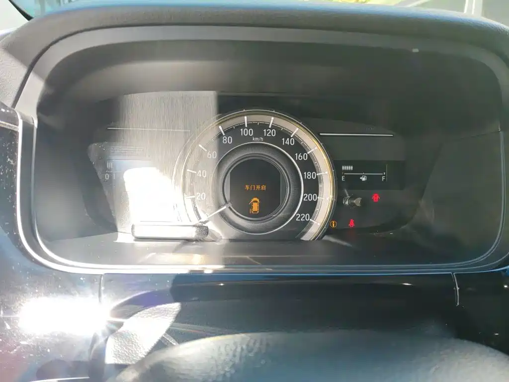 Honda Elysion — миниатюра 7