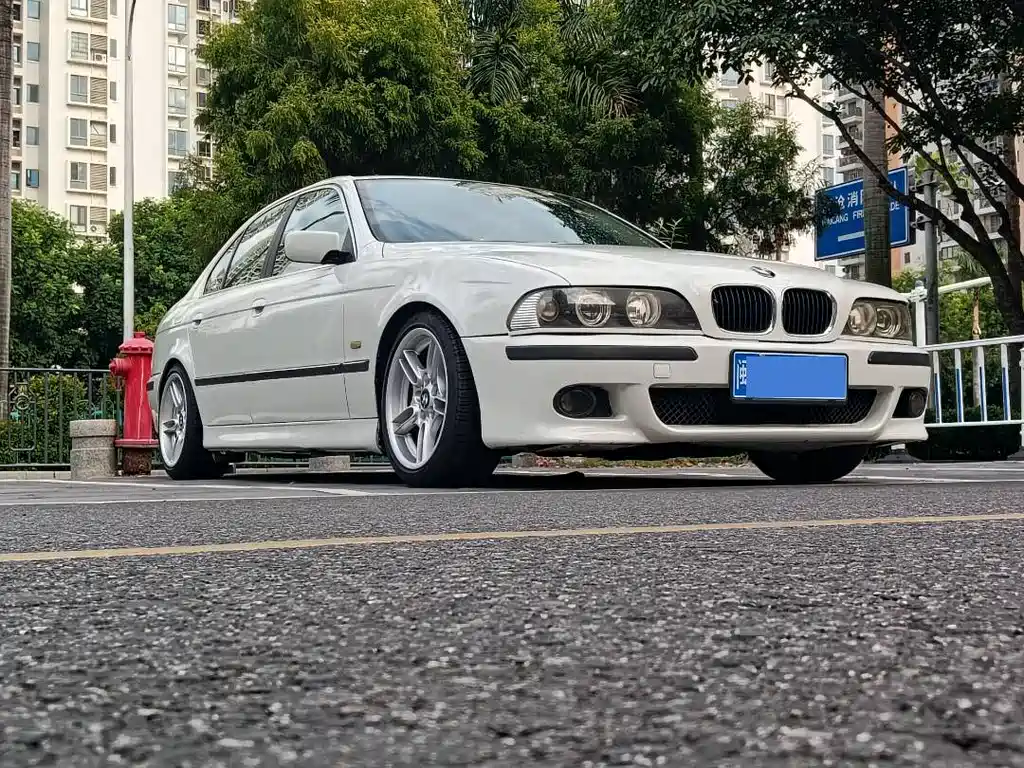 BMW 5 Series 5 2001 530i