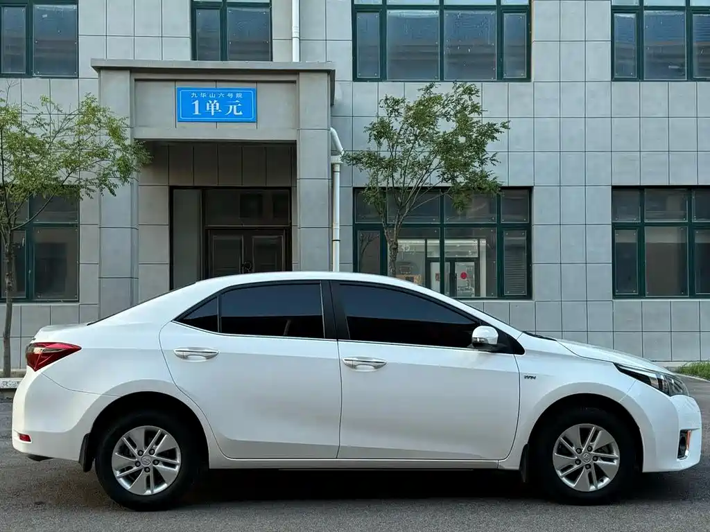 Toyota Corolla — миниатюра 11