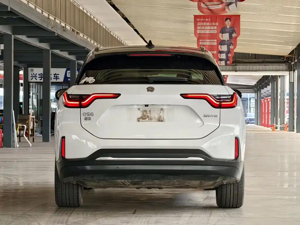 NIO ES6 — миниатюра 18
