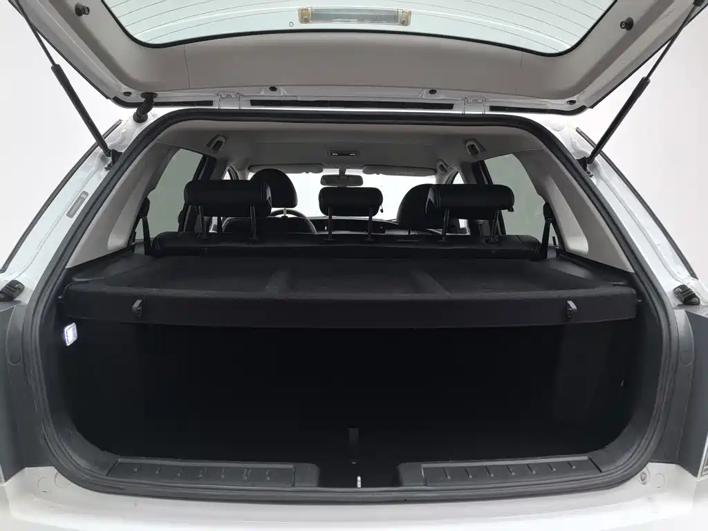 BYD e6 — миниатюра 16