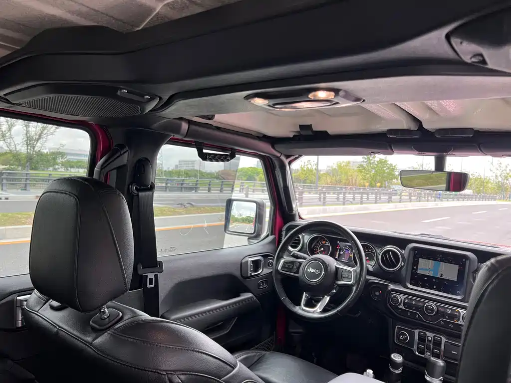 Jeep Wrangler — миниатюра 8