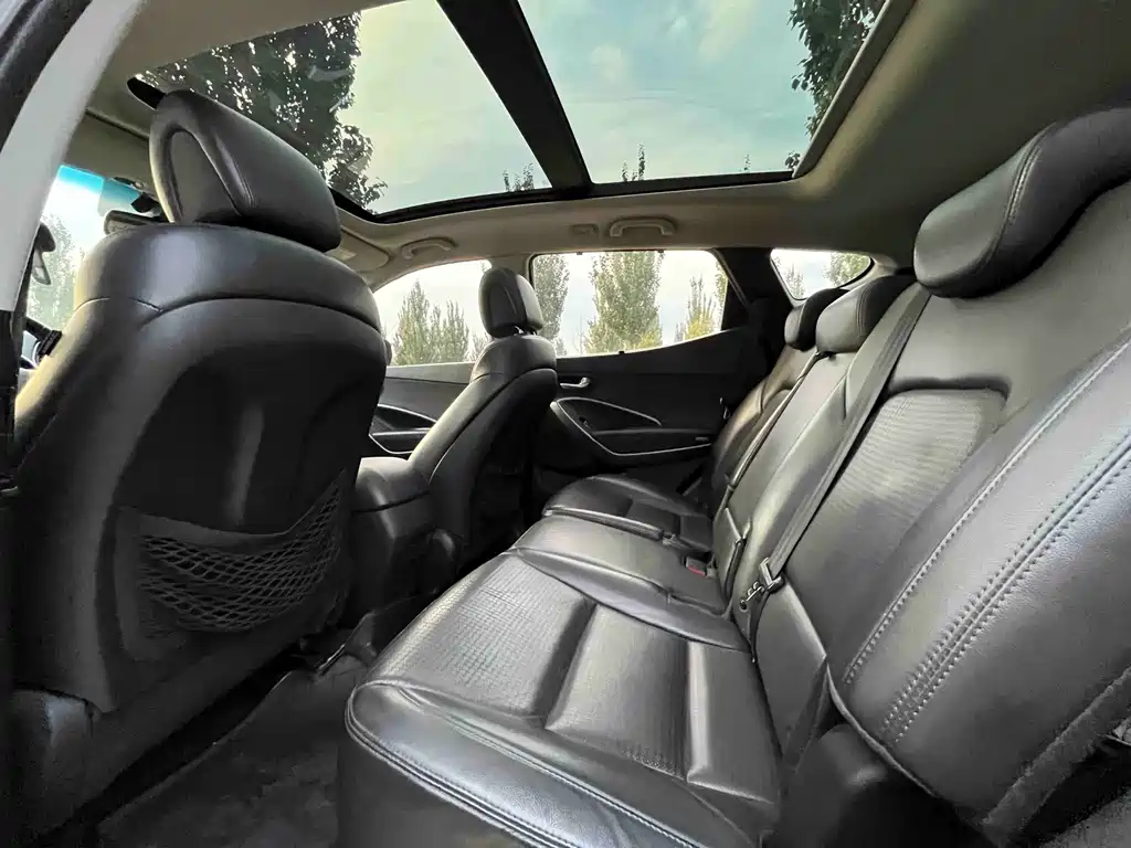 Hyundai Santa Fe — миниатюра 5