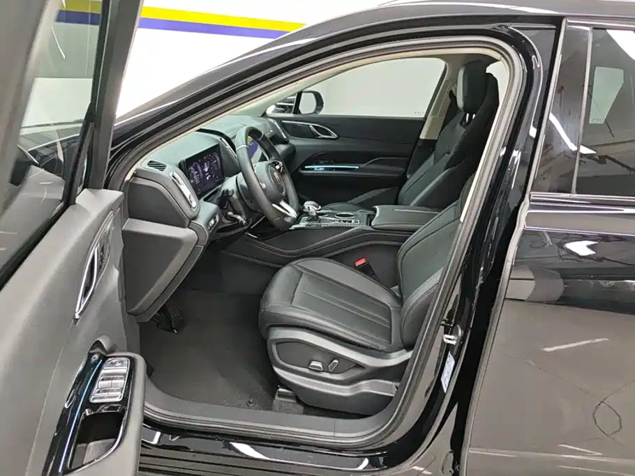 Hongqi Hongqi HS3 PHEV — миниатюра 9