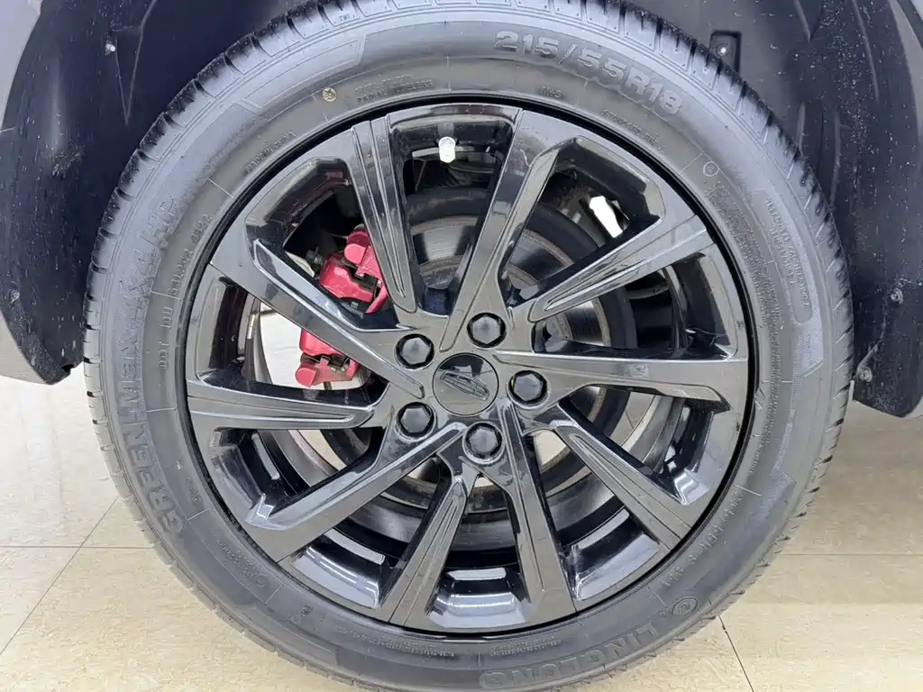 Geely Binyue — миниатюра 24