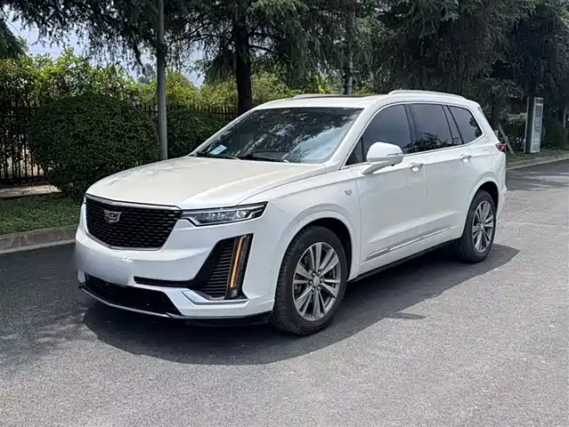 CADILLAC  XT6 2021