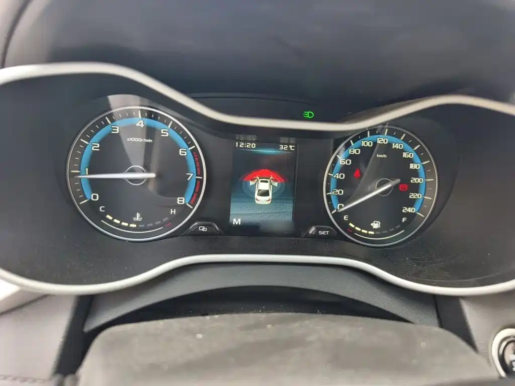 Geely Emgrand — миниатюра 4