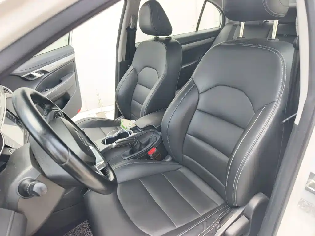 Geely Emgrand — миниатюра 8