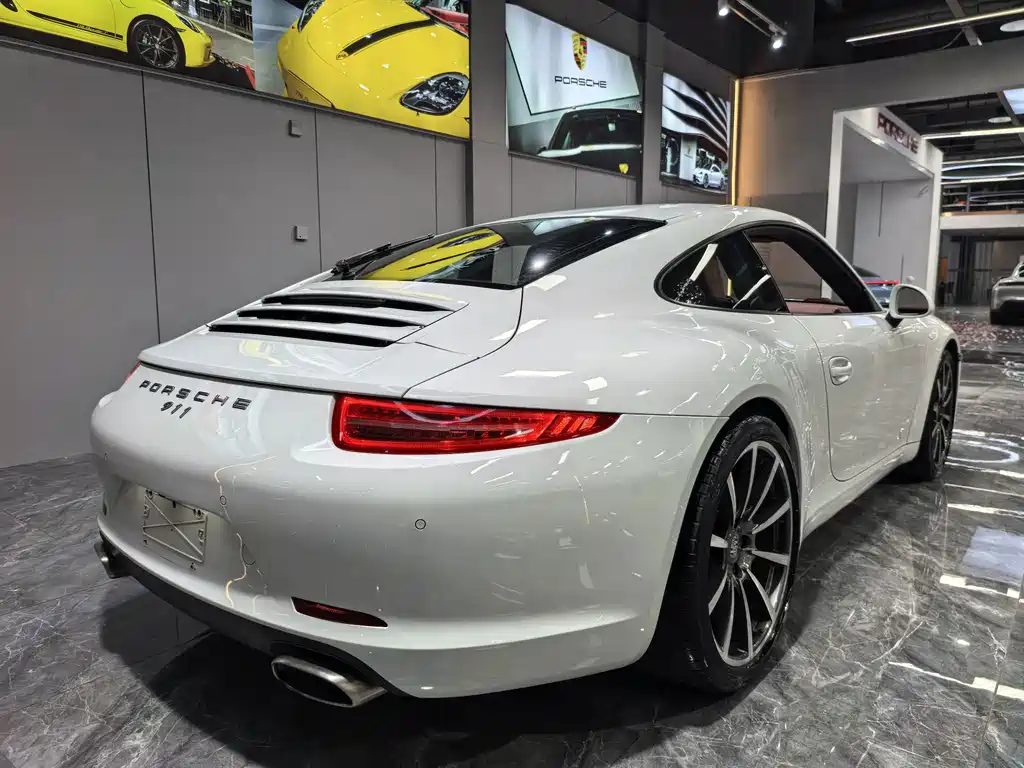 Porsche 911 — миниатюра 5