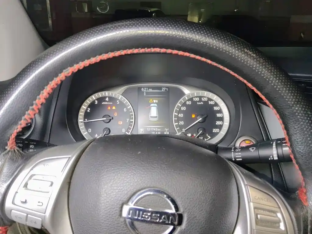Nissan Terra — миниатюра 12