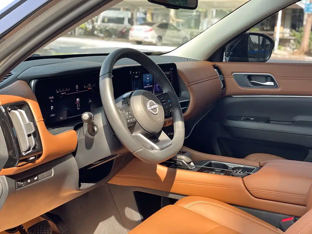 Nissan Teramont — миниатюра 5