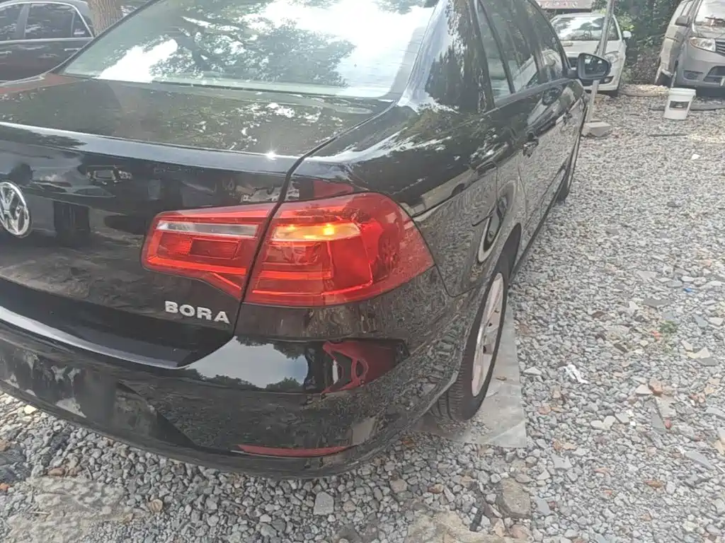 Volkswagen Bora — миниатюра 8