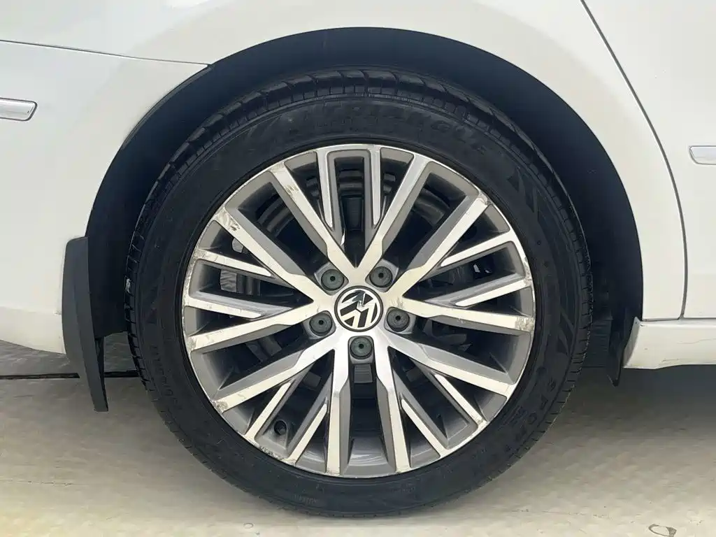 Volkswagen CC — миниатюра 9