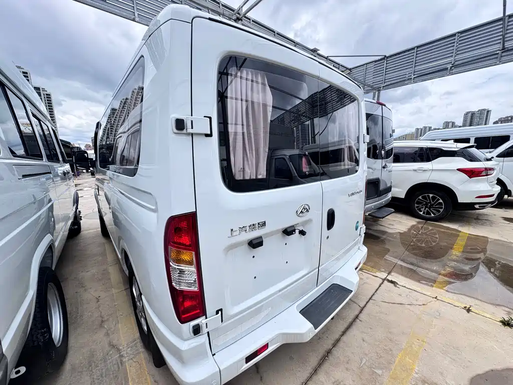 Maxus V80 2020 2.0T MT PLUS 7/8/9 мест