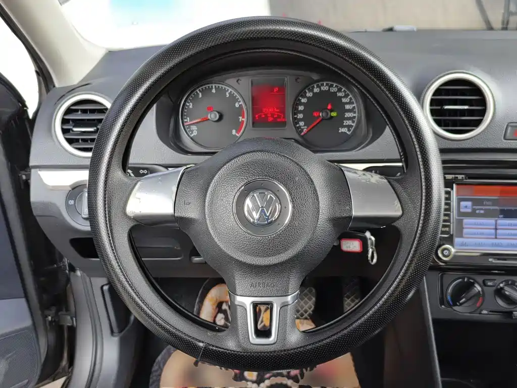 Volkswagen Jetta — миниатюра 11