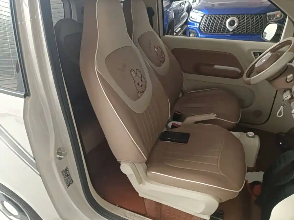 Wuling MINIEV — миниатюра 25