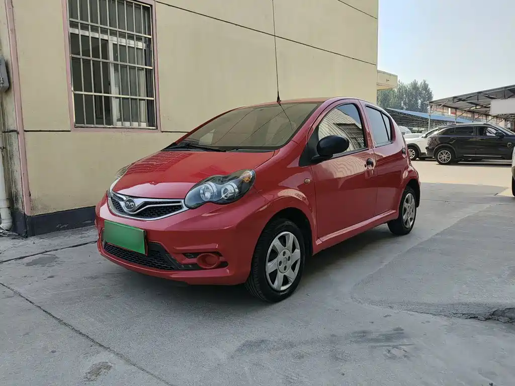BYD F0