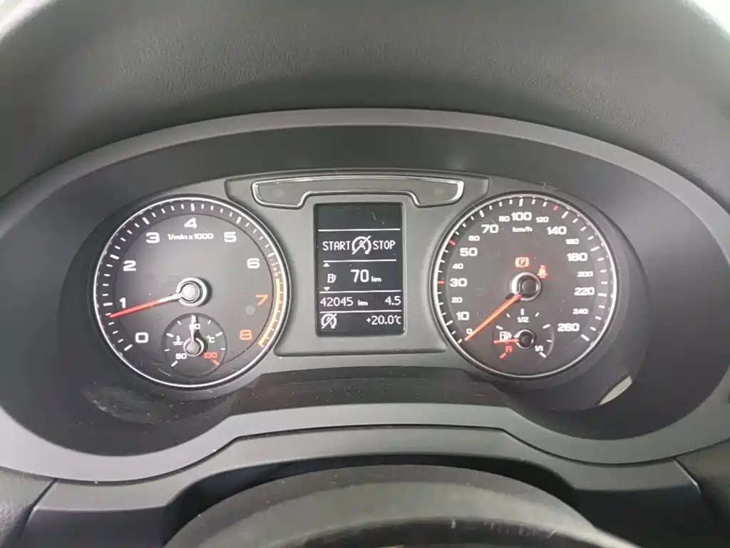 Audi Q3 — миниатюра 12