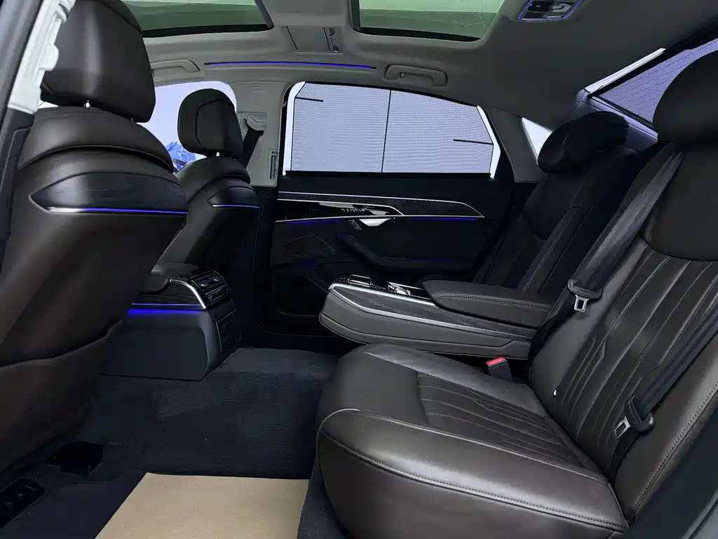 Audi A8 — миниатюра 4