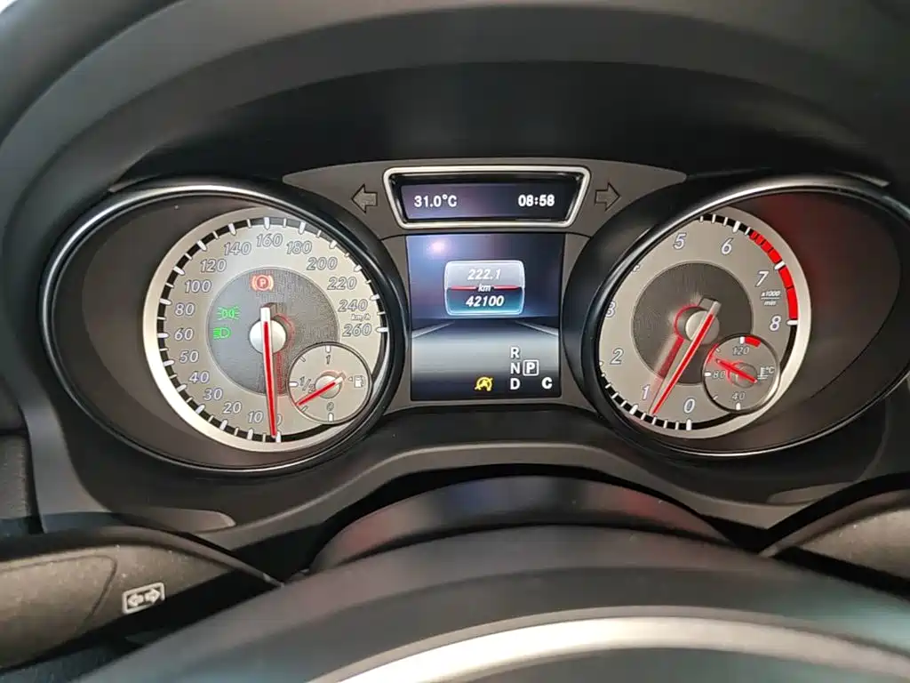 Mercedes-Benz CLA (Import) — миниатюра 12