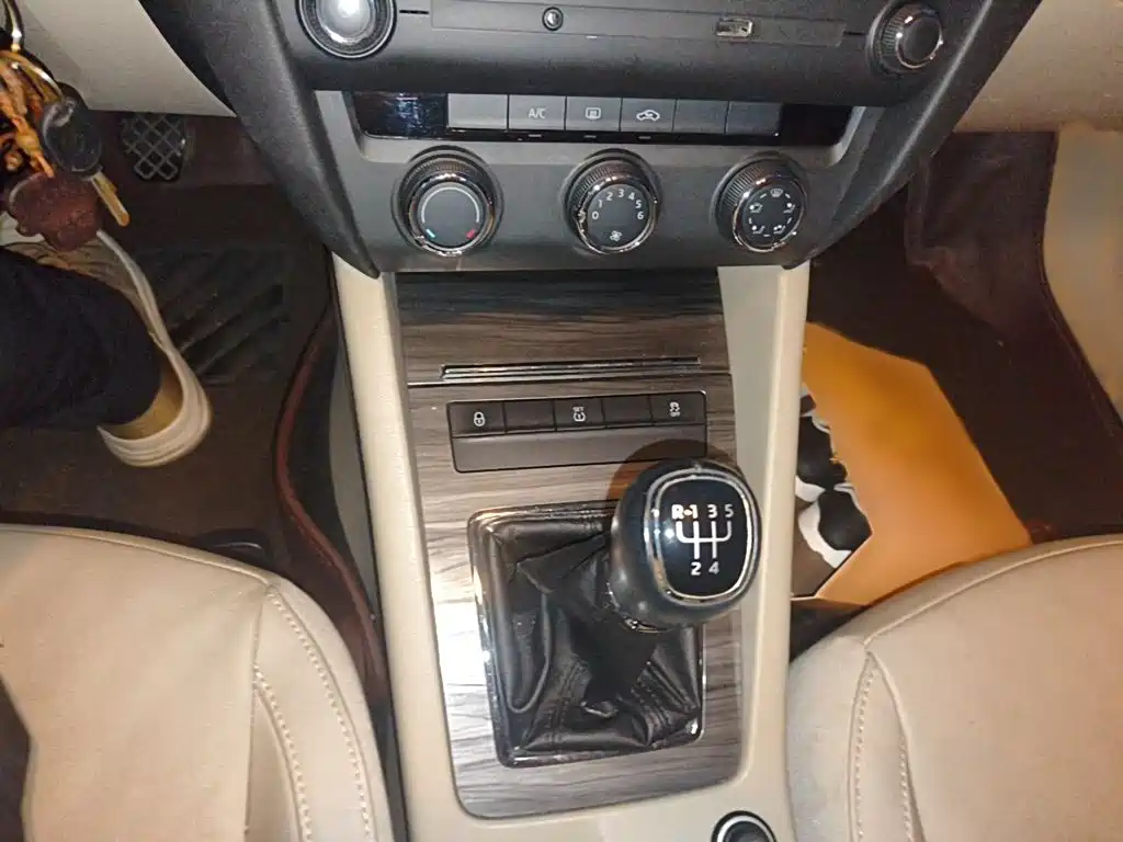 Skoda Octavia — миниатюра 7