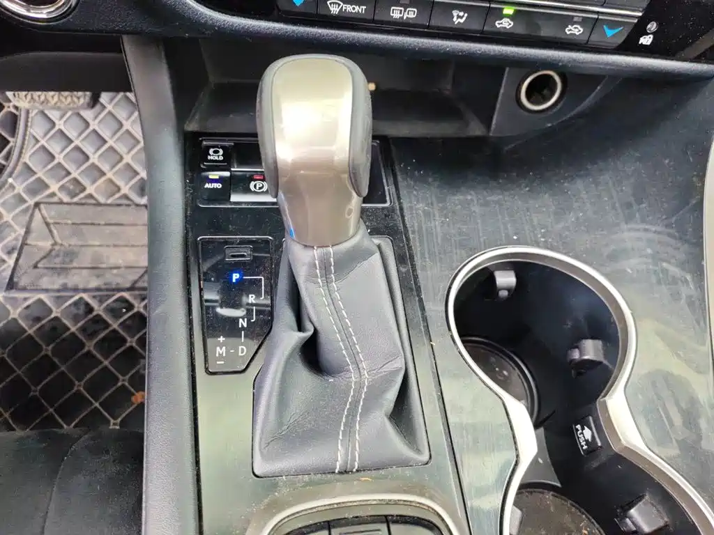 Lexus RX — миниатюра 15