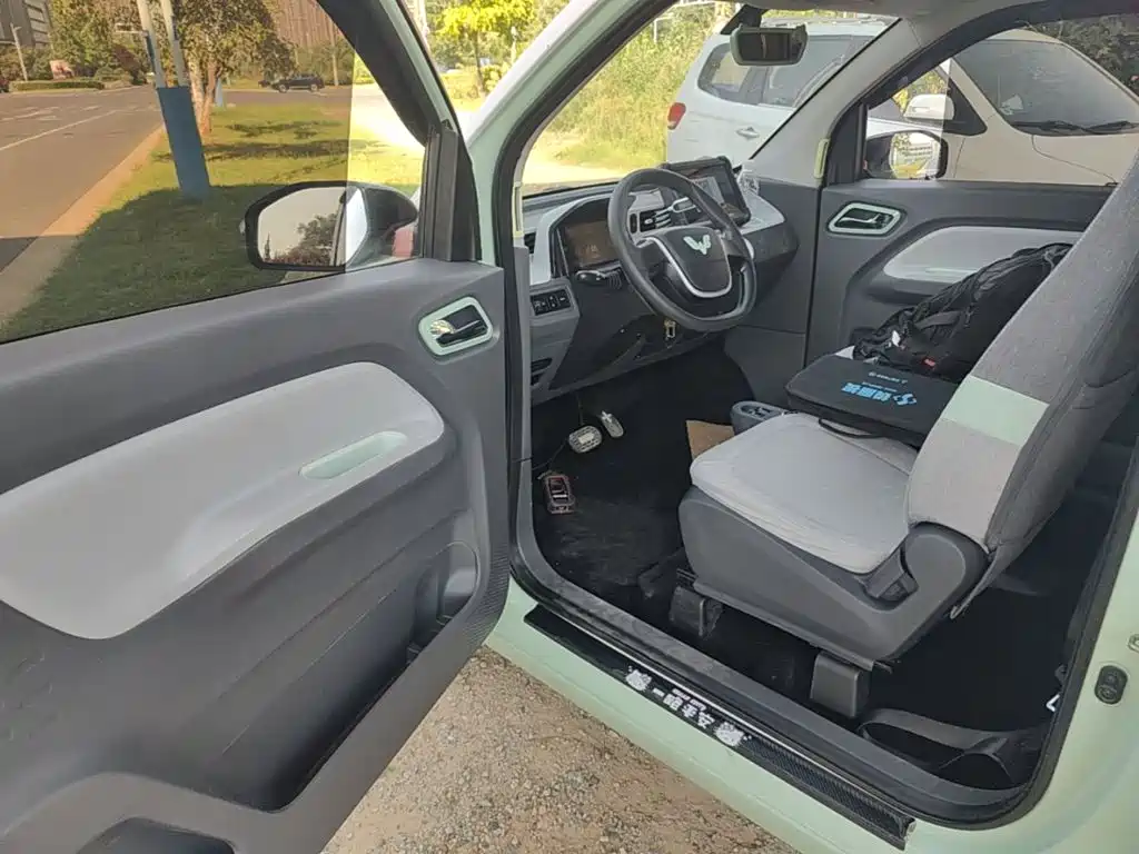 Wuling MINIEV — миниатюра 16