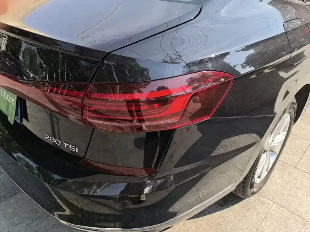 Volkswagen Passat — миниатюра 8