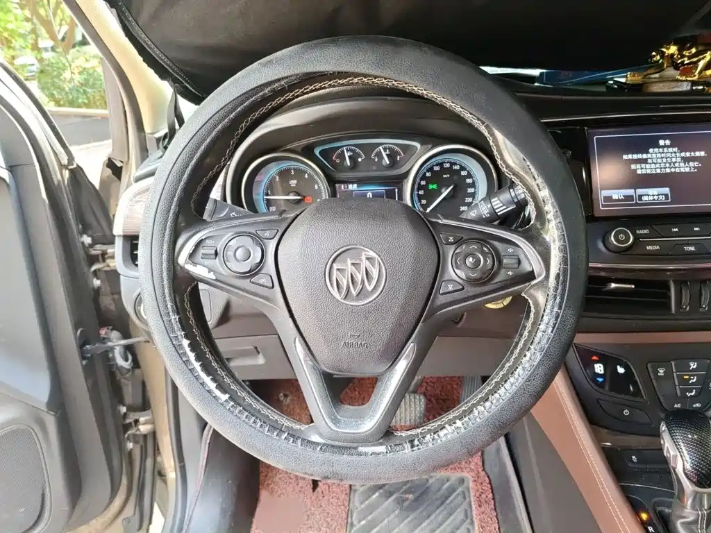 Buick Envision Plus — миниатюра 3