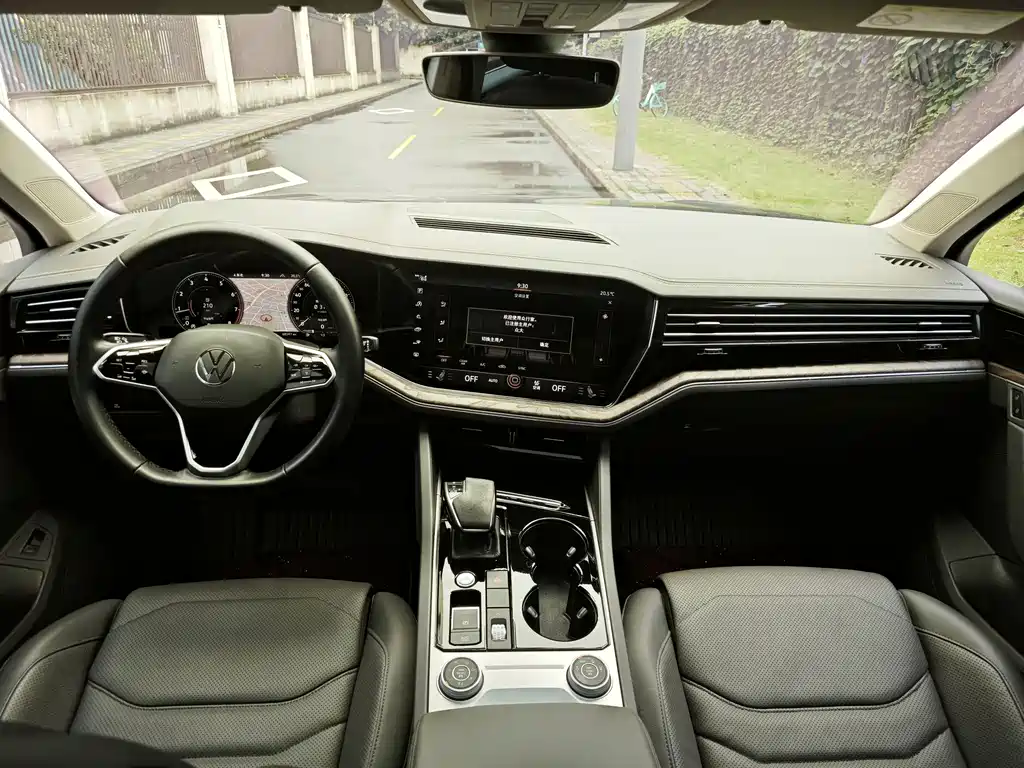 Volkswagen Touareg — миниатюра 19