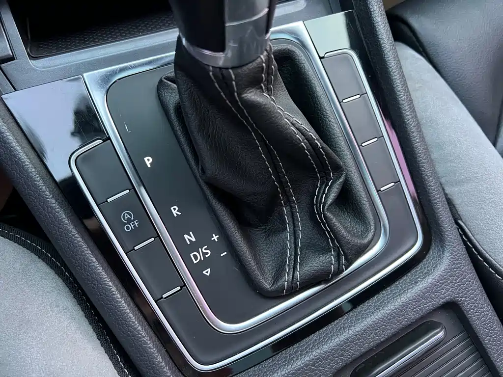 Volkswagen Golf — миниатюра 9
