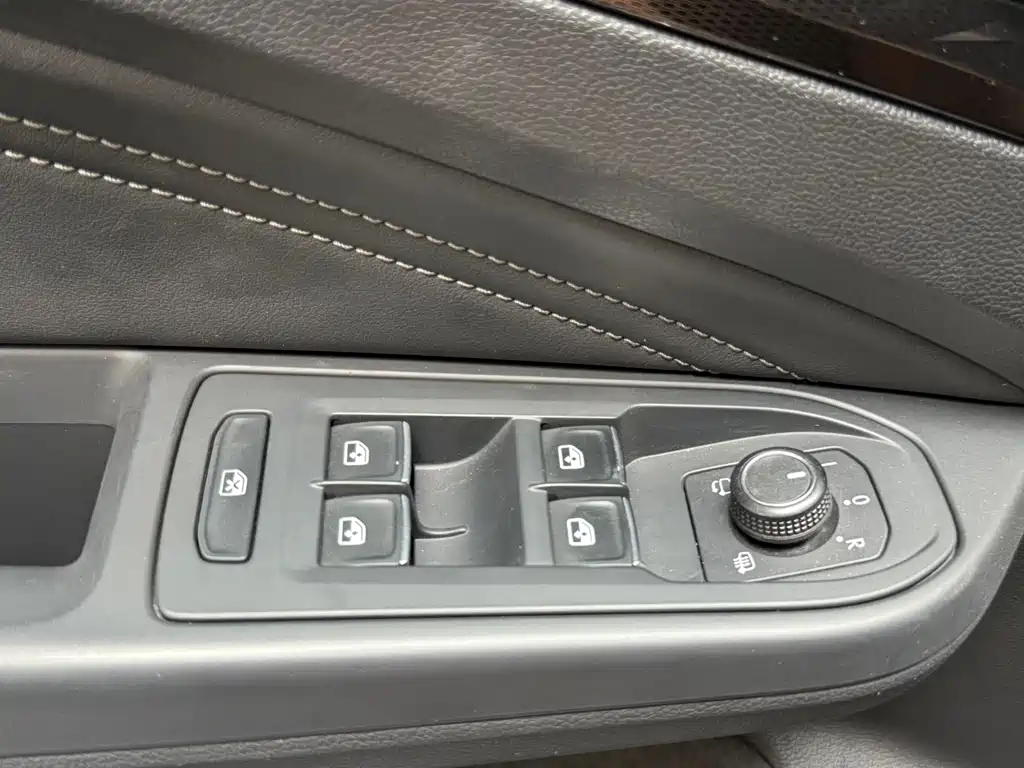 Volkswagen Golf — миниатюра 17