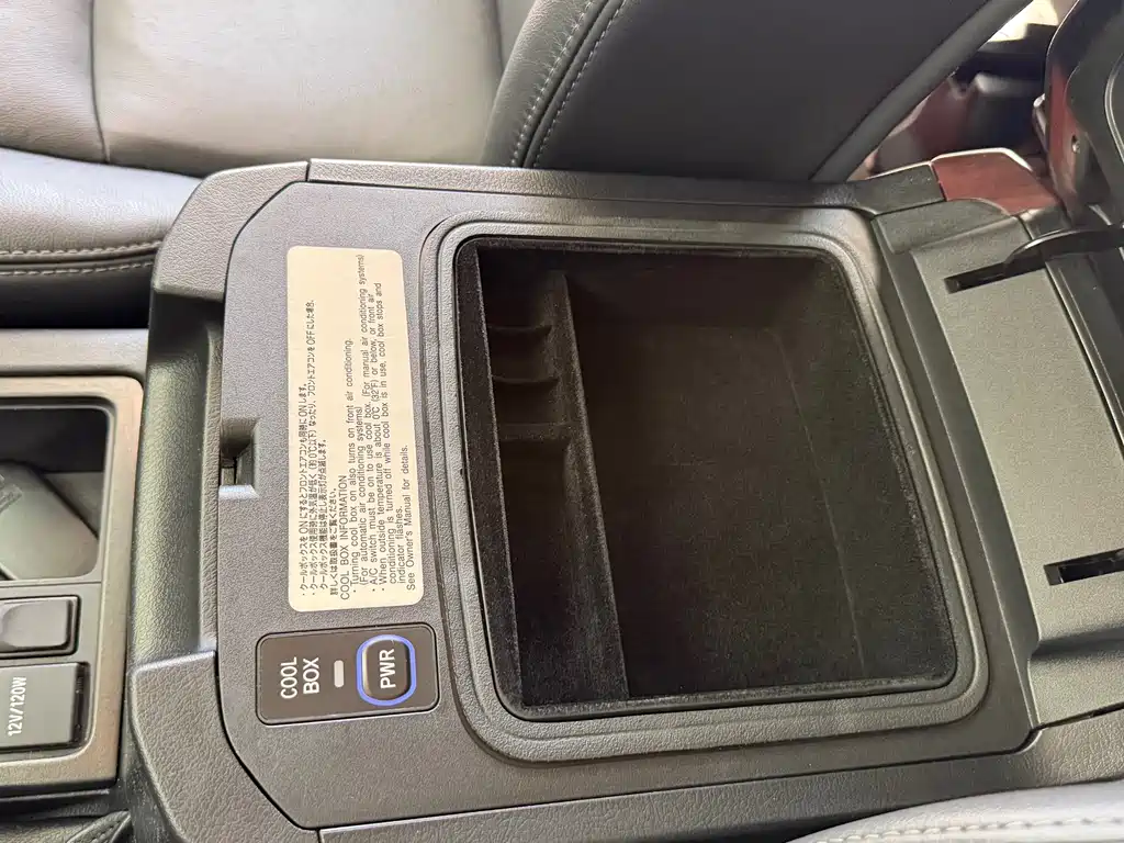 Toyota Prado — миниатюра 10