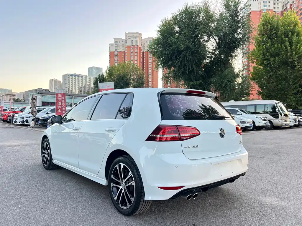 Volkswagen Golf — миниатюра 14