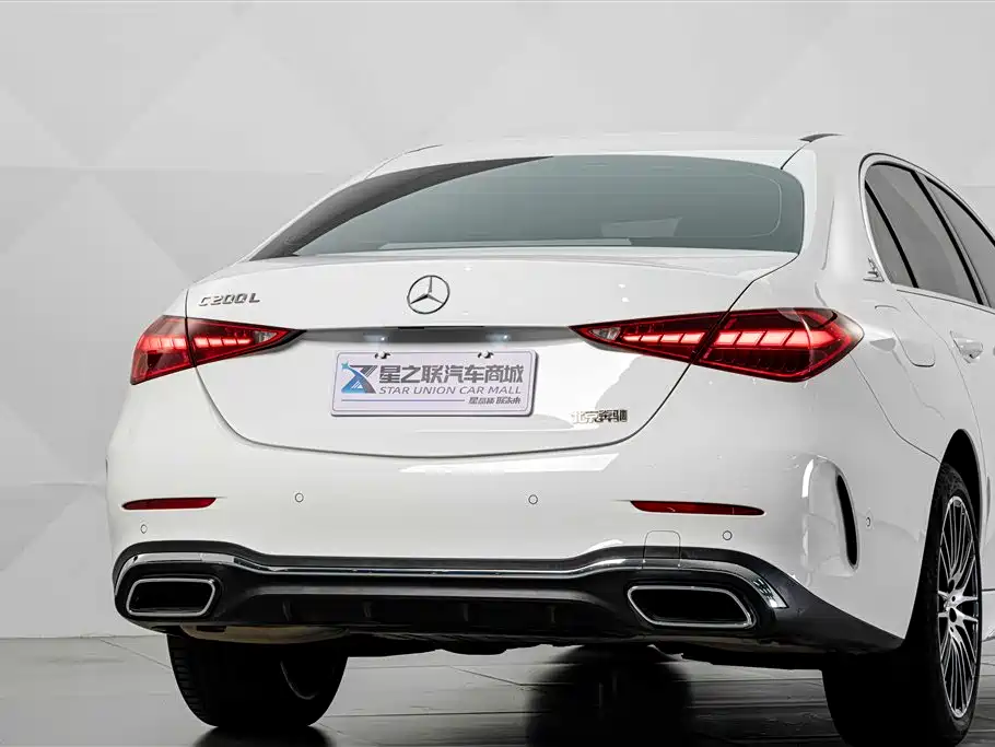 Mercedes-Benz C-Class — миниатюра 7