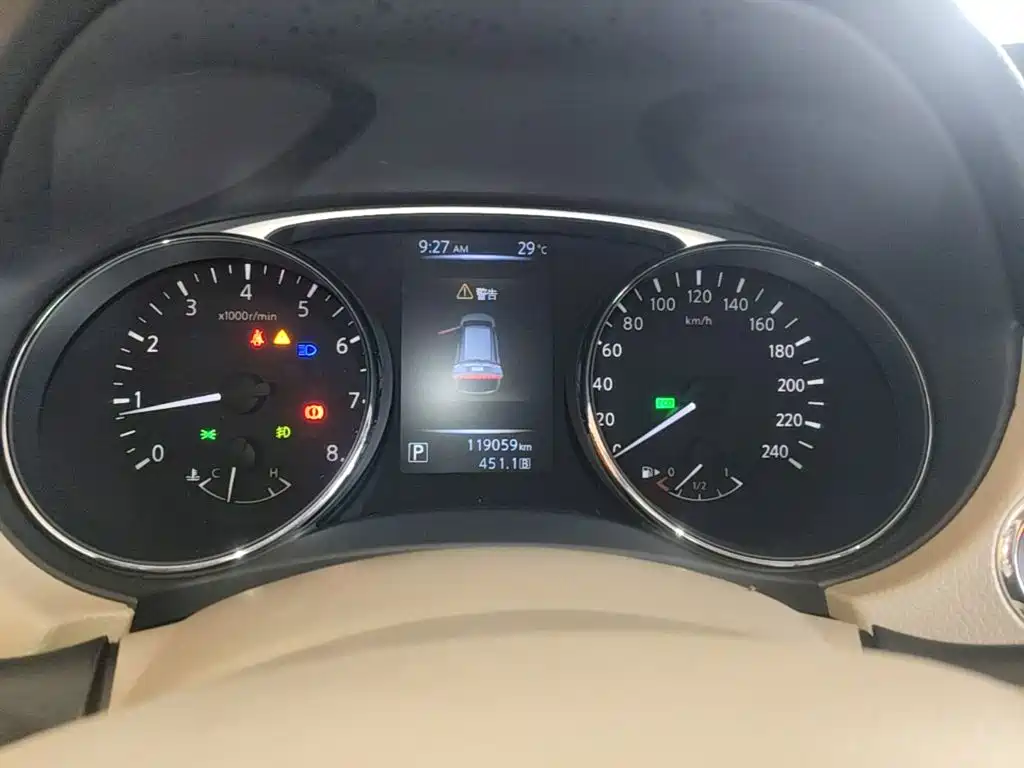 Nissan X-Trail — миниатюра 12