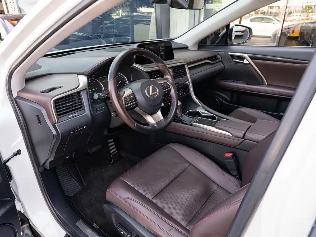 Lexus RX — миниатюра 9