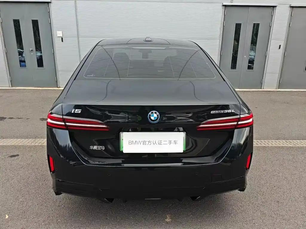 BMW i5 — миниатюра 3
