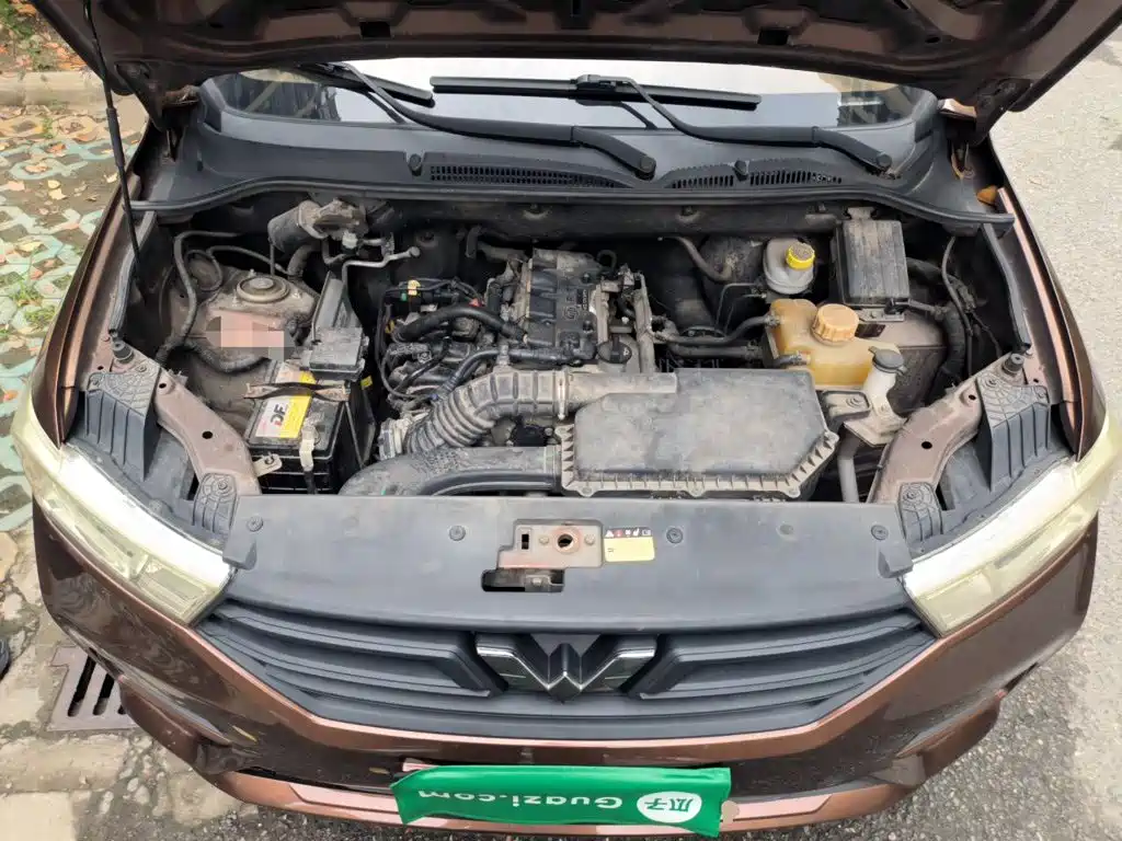 Wuling Hongguang — миниатюра 11