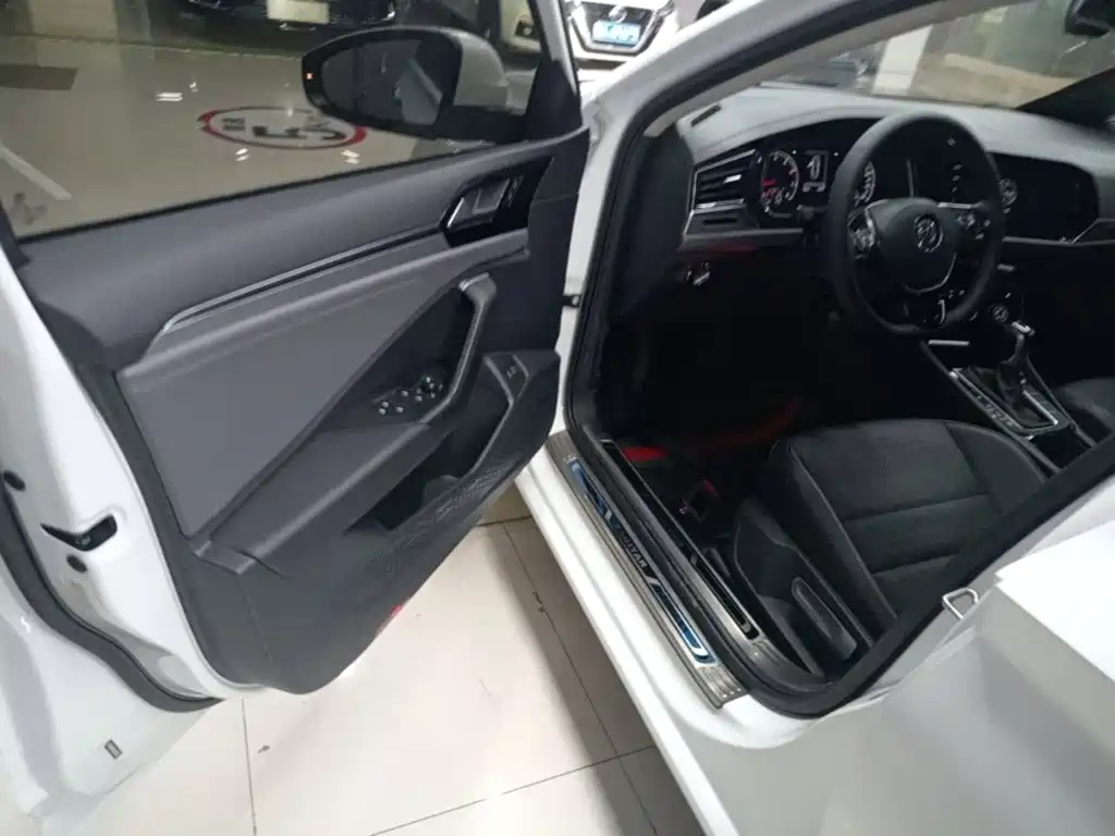 Volkswagen Sagitar — миниатюра 16