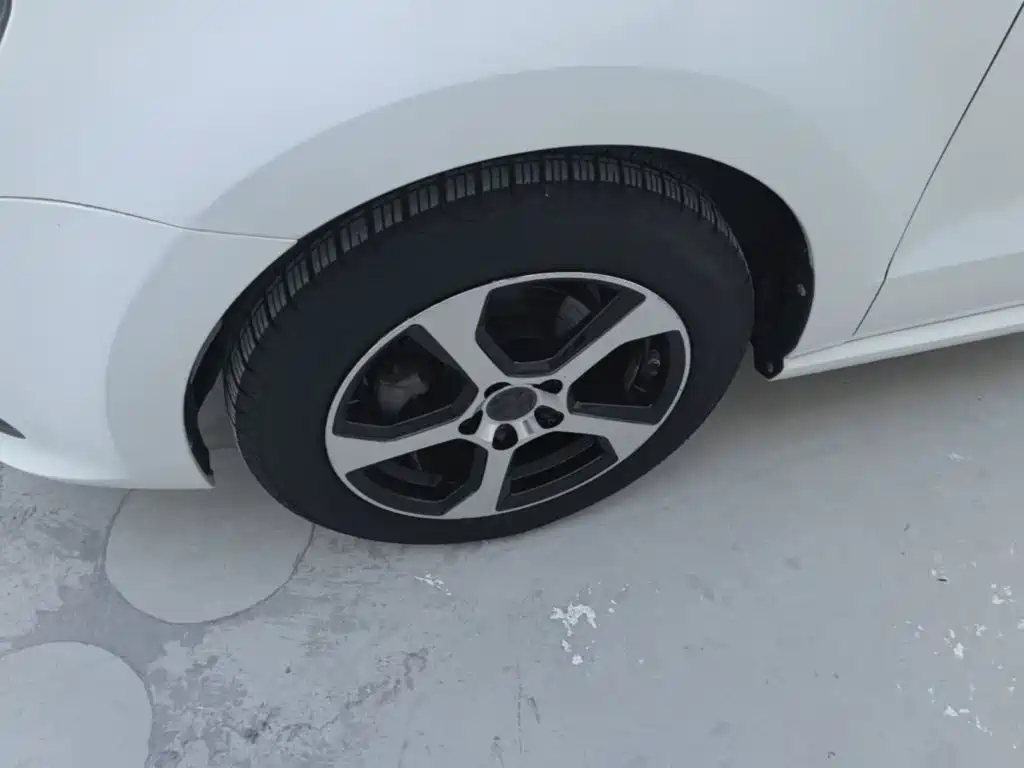 Volkswagen Polo — миниатюра 23