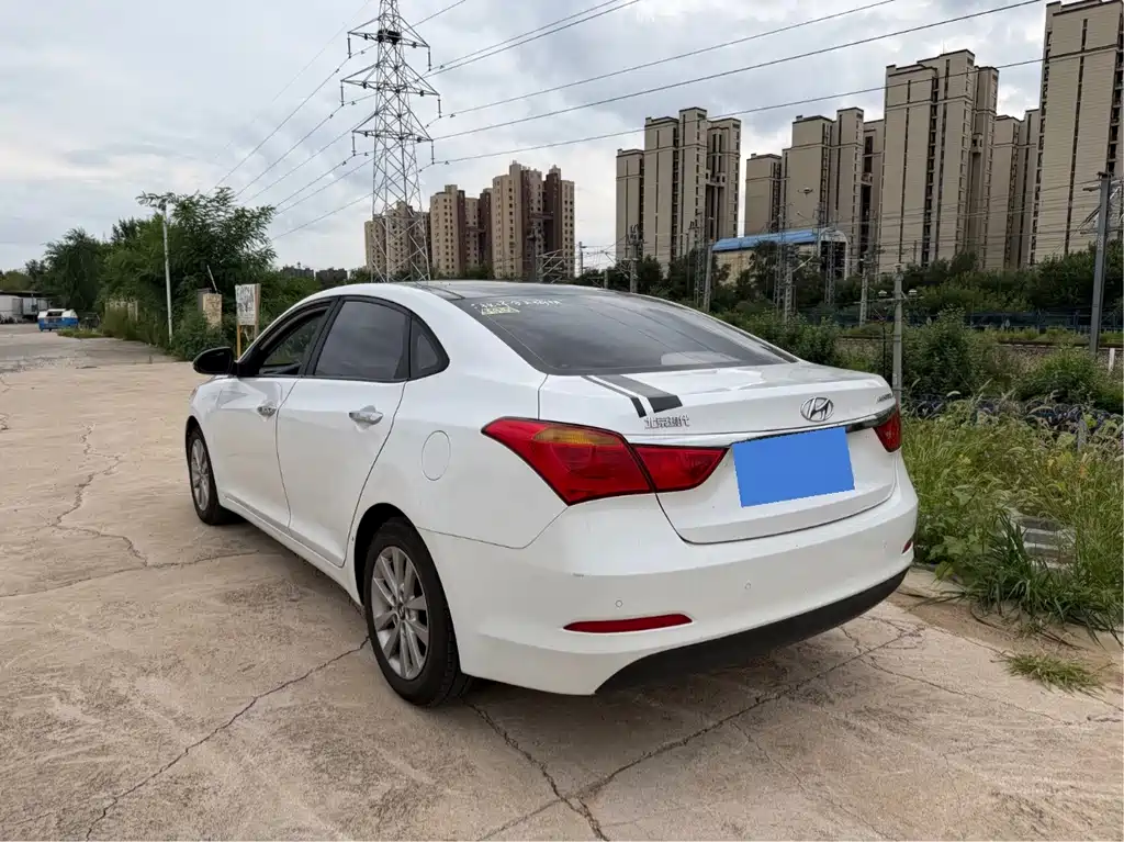 Hyundai Mistra — миниатюра 14