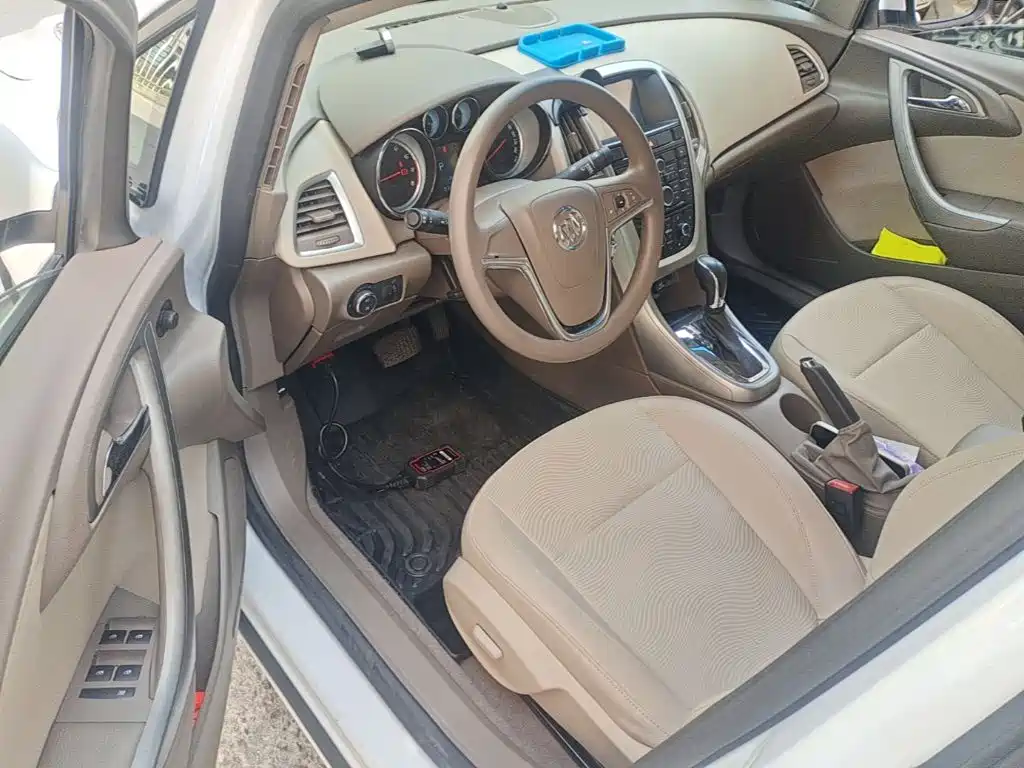 Buick Excelle — миниатюра 16