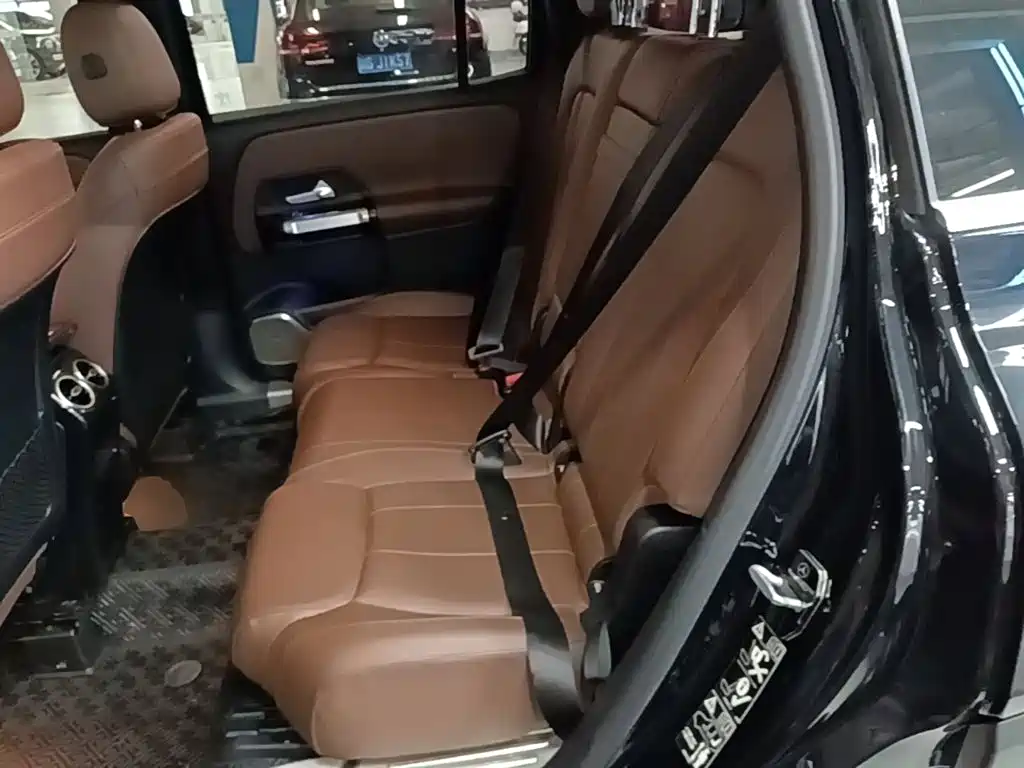 Mercedes-Benz GLB — миниатюра 17