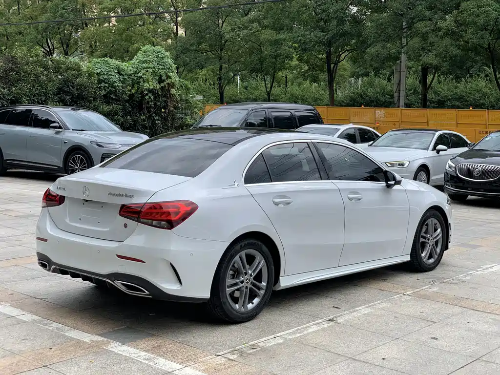 Mercedes-Benz A-Class — миниатюра 5