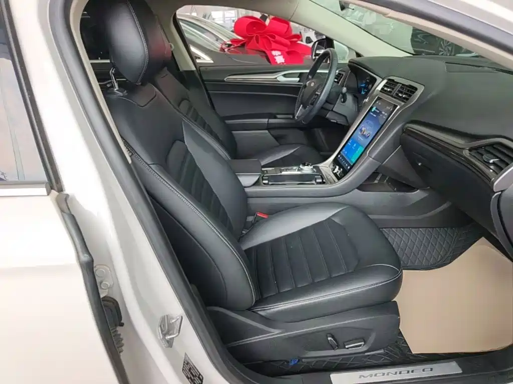 Ford Mondeo — миниатюра 25