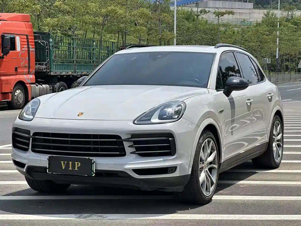 Porsche Cayenne Hybrid