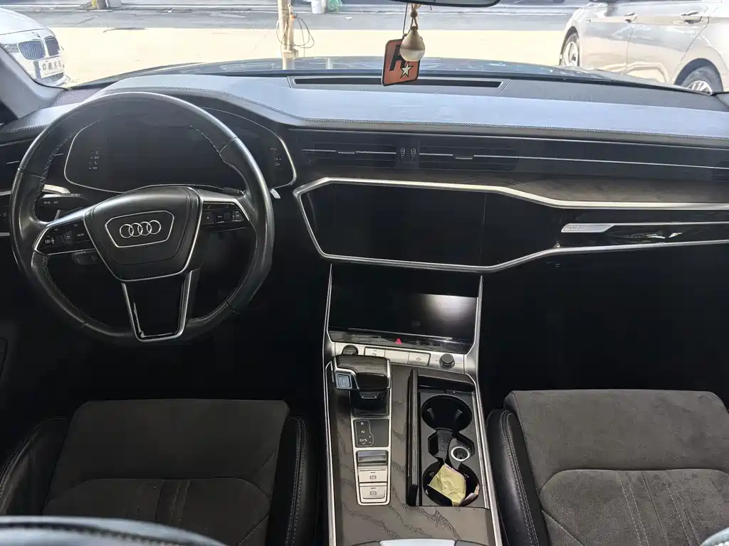 Audi A6L — миниатюра 7