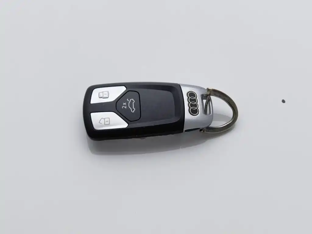 Audi A4L — миниатюра 19