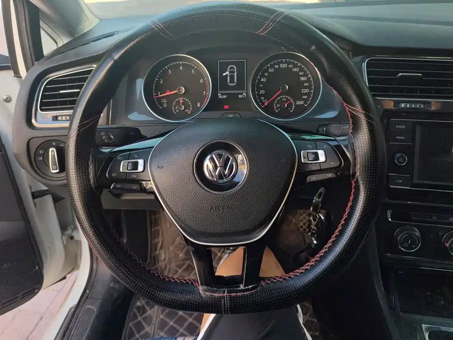 Volkswagen Golf — миниатюра 15